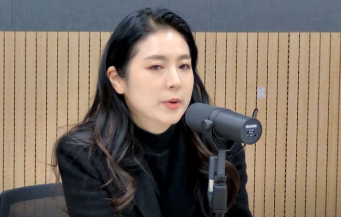 윤성은 평론가 뉴스공장