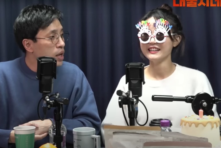 김영대 평론가와 기추자