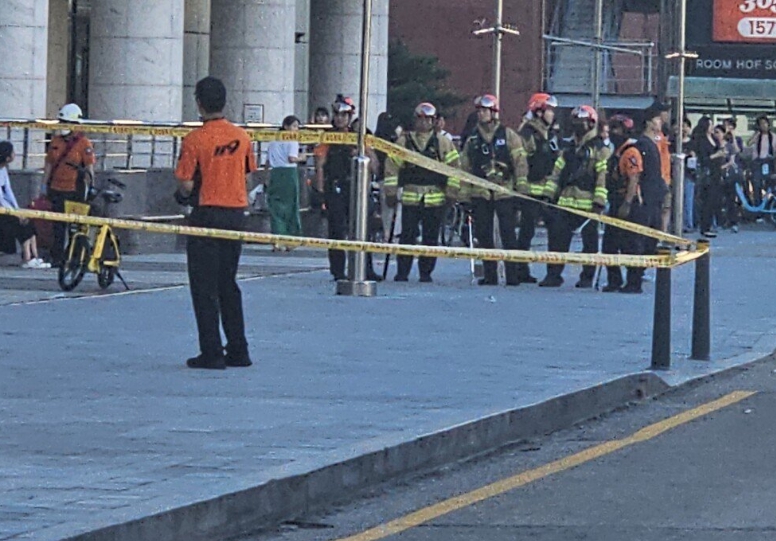 경기 분당 서현역 AK플라자 칼부림 사건 현장