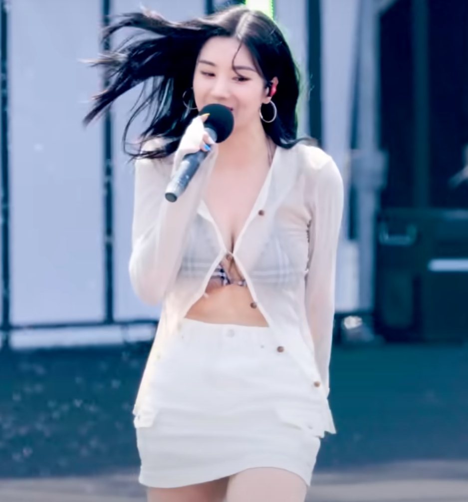 권은비 6월 워터밤 레전드