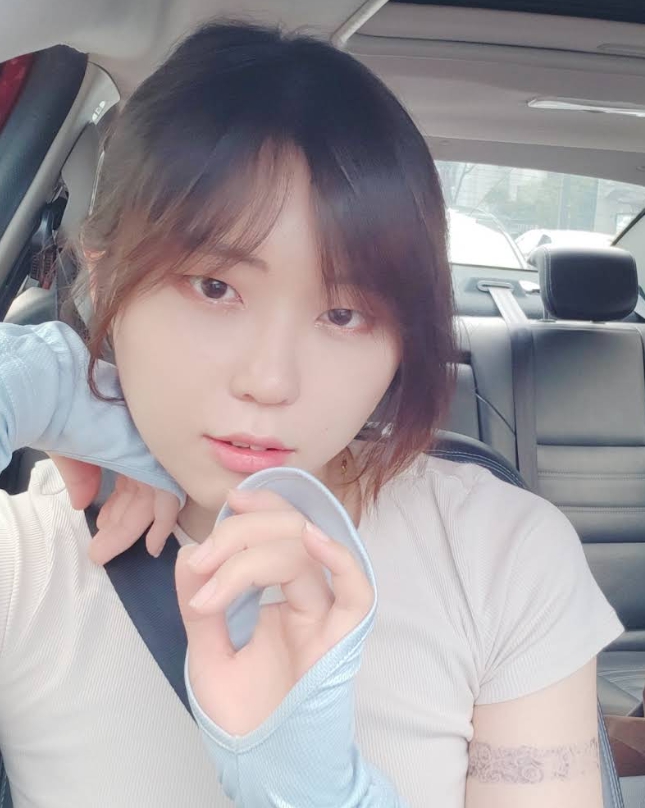 '성 정체성 고백' 남성 작가 박지 여유증 가슴 여성처럼 커진 진짜 이유 (여친, 디시, 유튜브, 프로필)