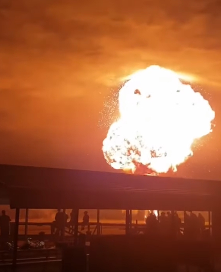 오펜하이머 핵폭발 장면 테스트 영상 중