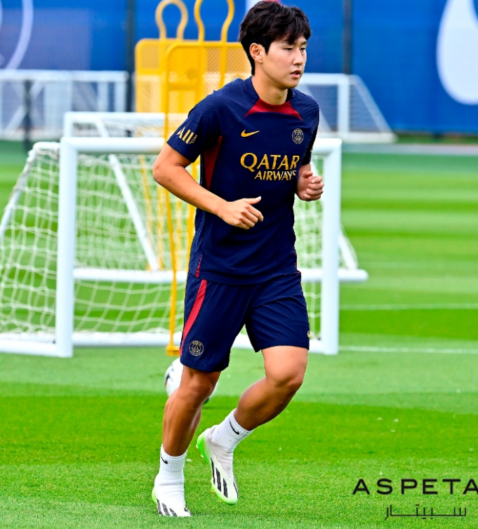 이강인 허벅지 부상