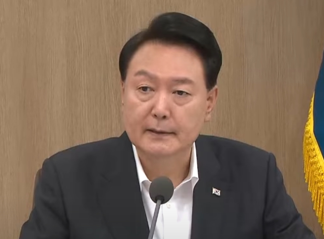 홍범도 흉상 이전 결정한 윤석열 대통령