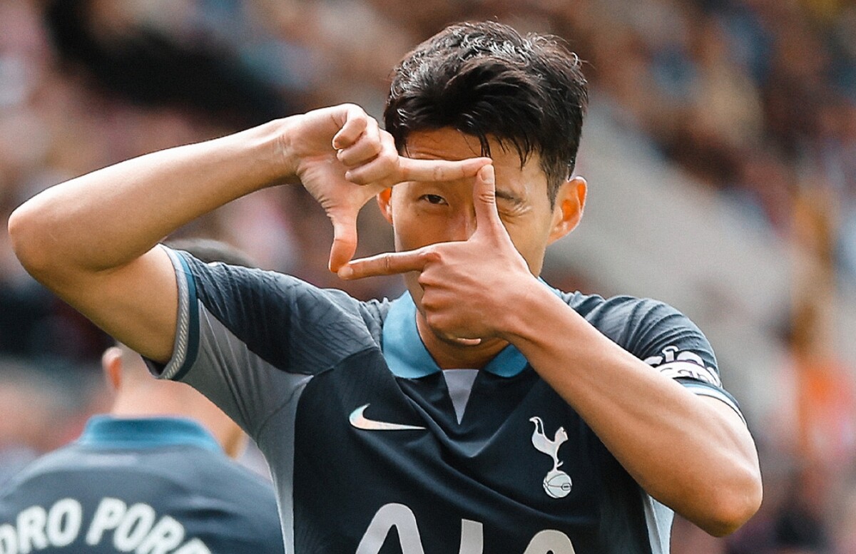 손흥민 번리전 골 찰칵 세레모니