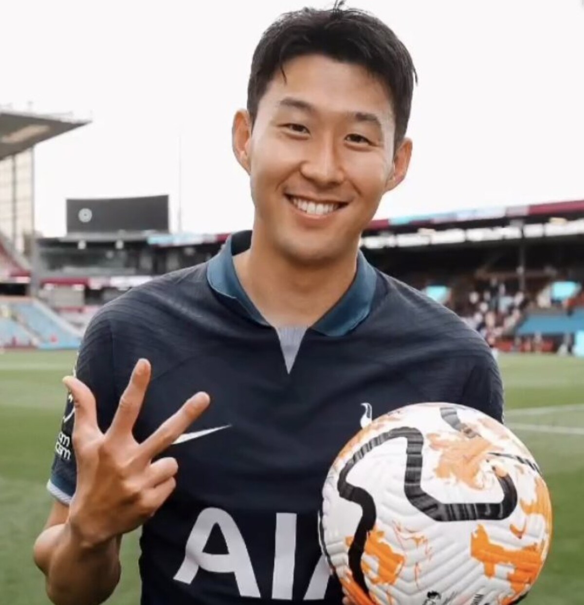 손흥민 번리전 해트트릭