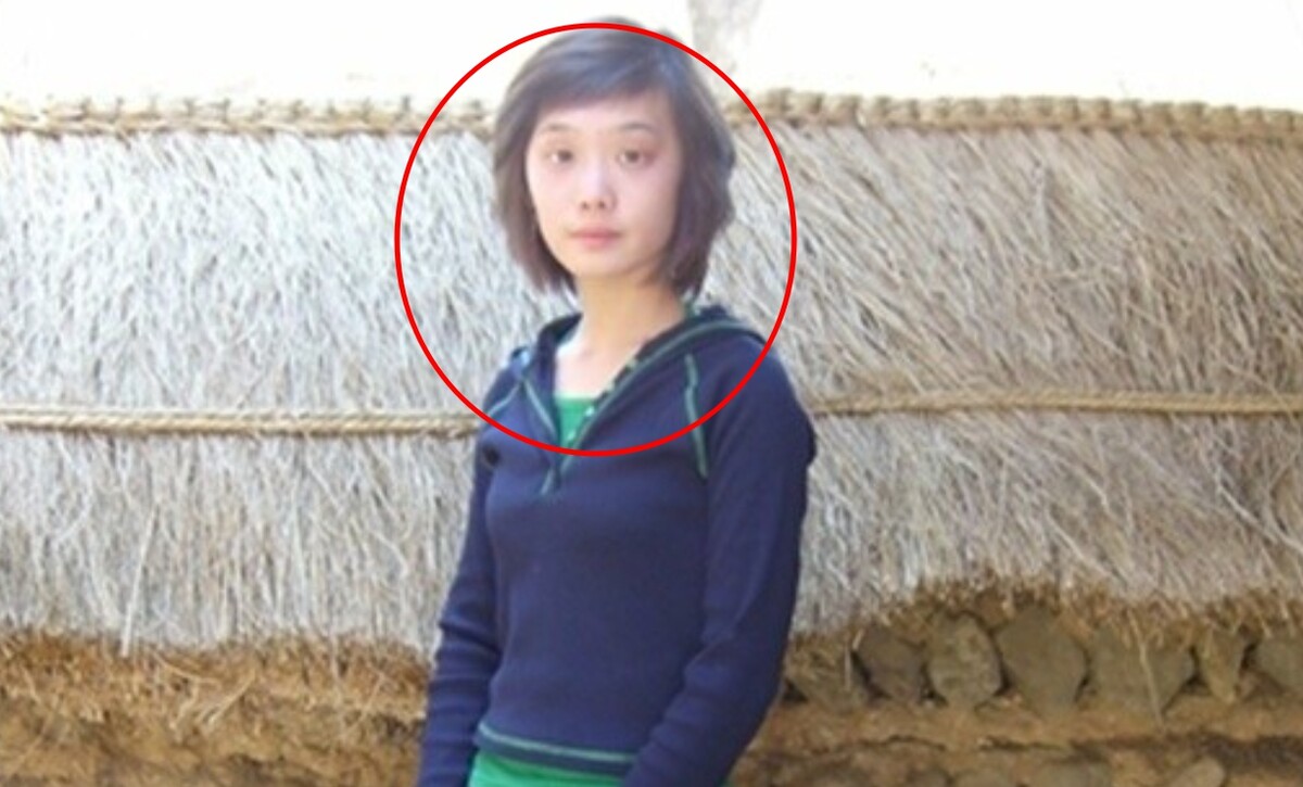 상지여중 시절 김히어라