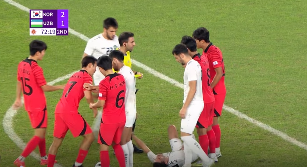 한국 아시안게임 축구 우즈벡 꺾고 결승 진출