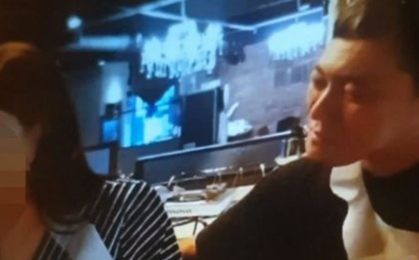 김용호 부산 고깃집 성추행 사건