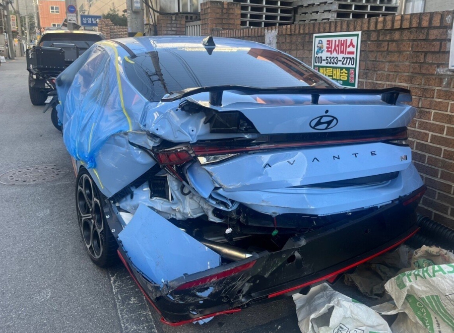 쏘카 아반떼N 전손 사고 차량 사진