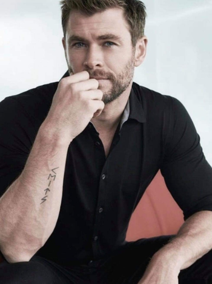 토르 배우 크리스 헴스워스 전완근 타투