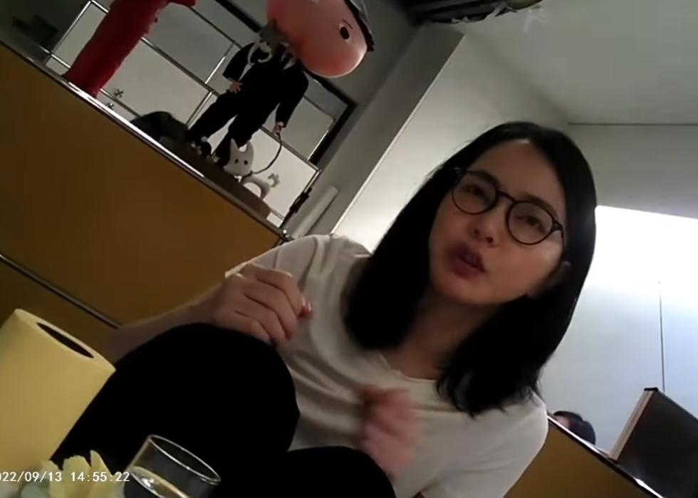 최재영 목사에게 디올 명품 가방 선물받는 김건희