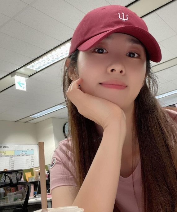 박연경 아나운서 인스타 셀카