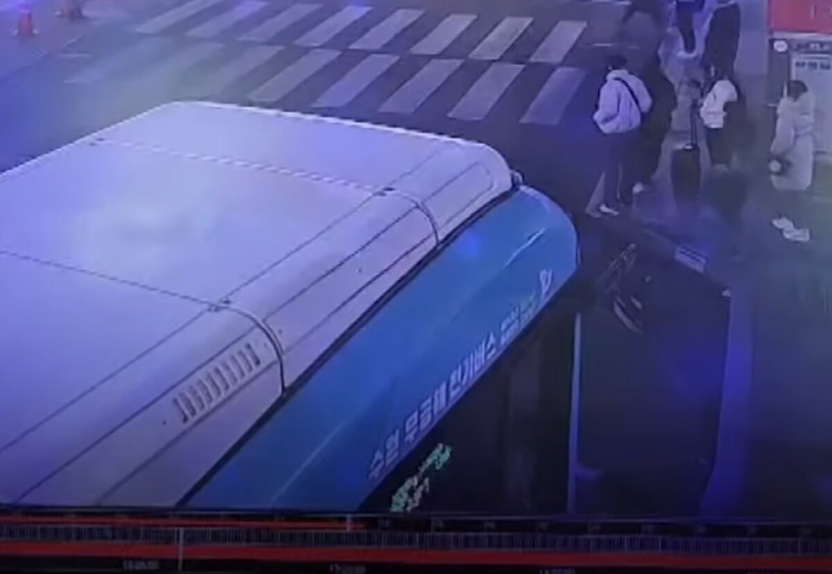 수원역 환승센터 버스 횡단보도 사고