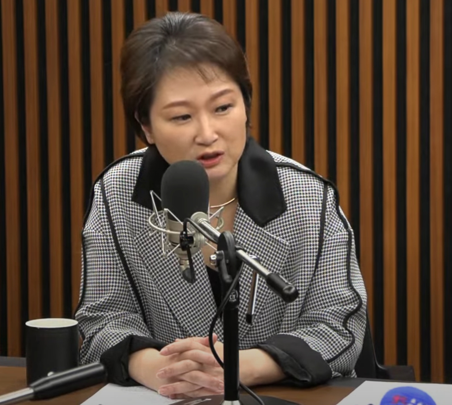 이언주 윤석열 정권 및 한동훈 국민의힘 비판