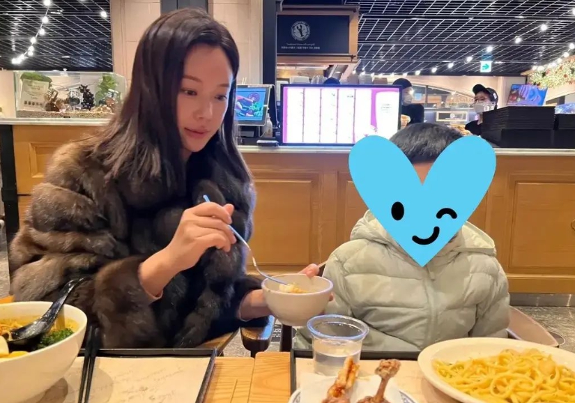 황정음 인스타 아들