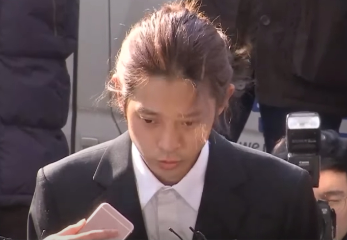 정준영 징역 5년