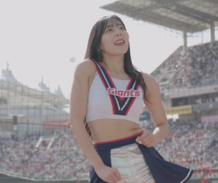 SSG 랜더스 롯데 자이언츠 경기 목나경 치어리더