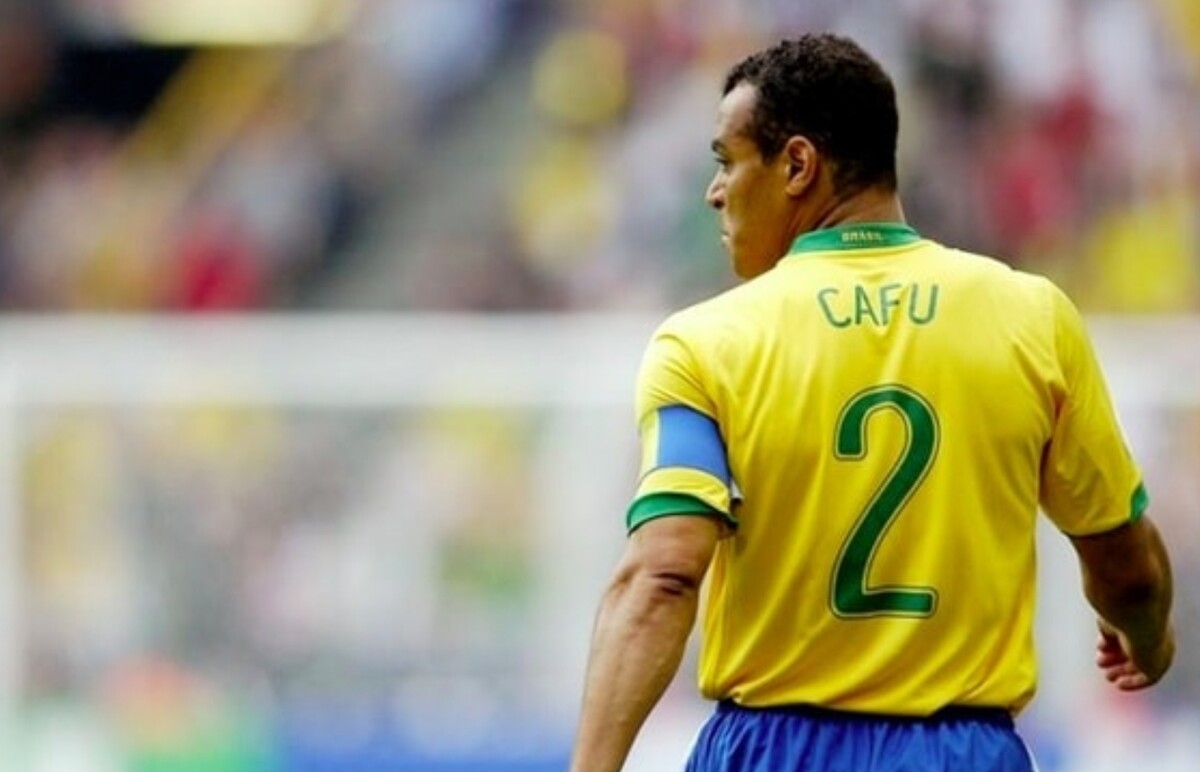 오른쪽 풀백 등번호 2번