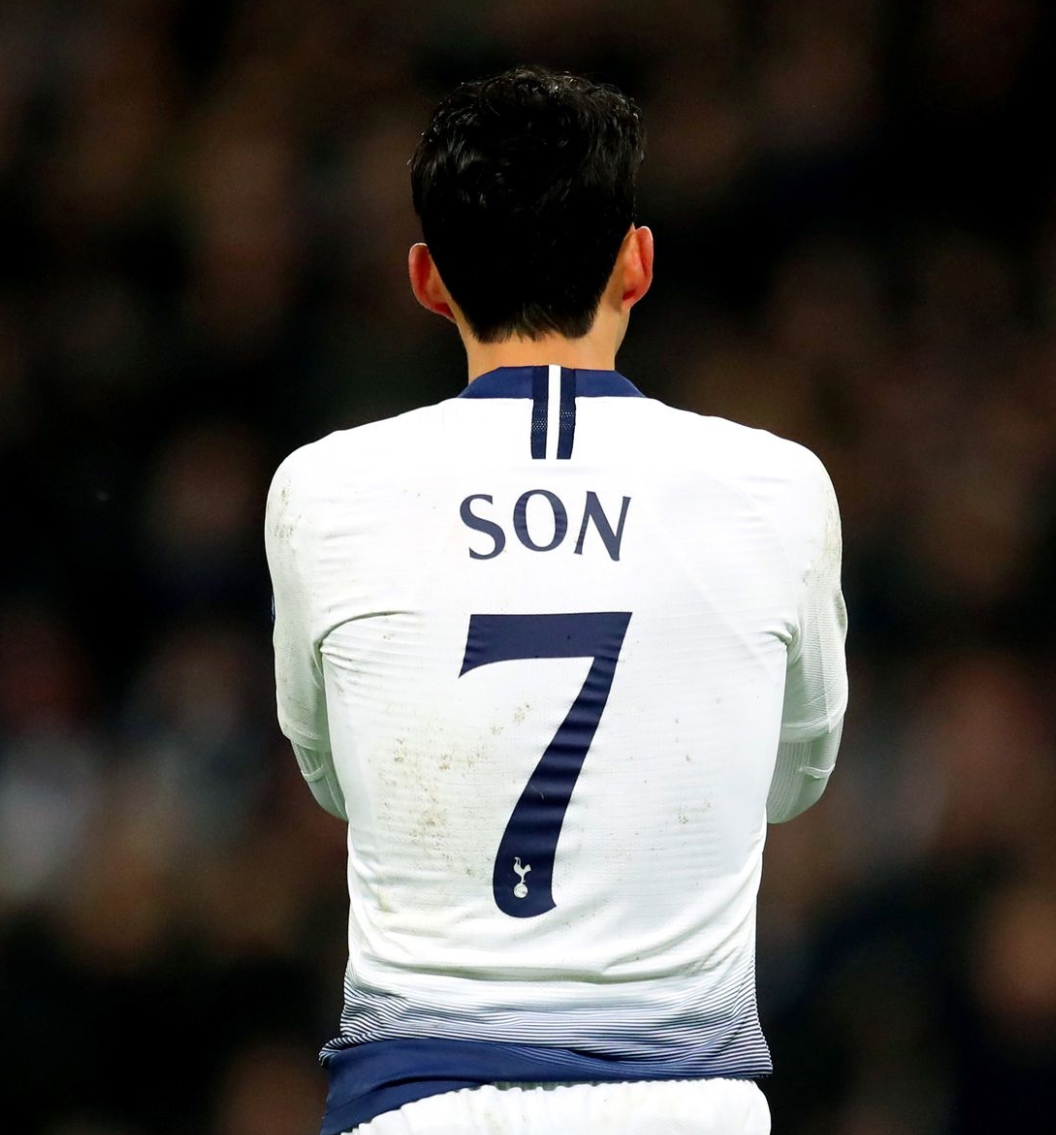 손흥민 등번호 7번