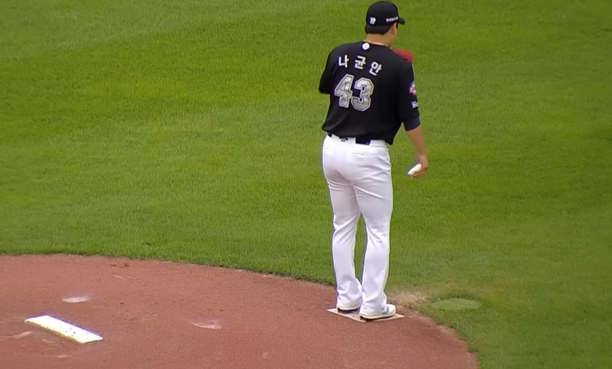 나균안 기아전 선발