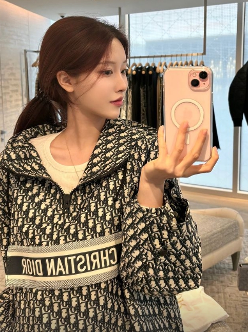 인플루언서 조유빈