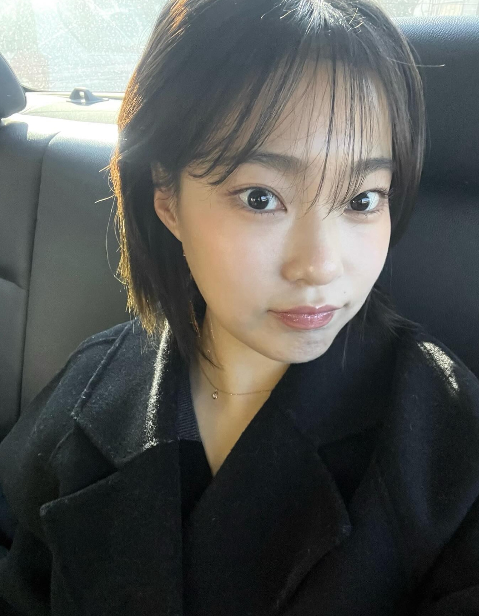 이윤서 인스타 셀카