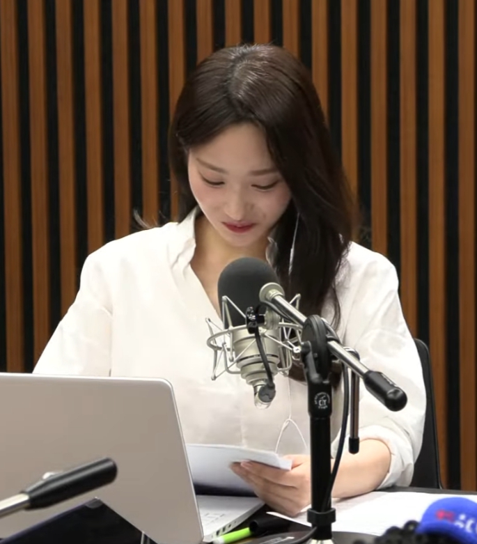 김지은 아나운서