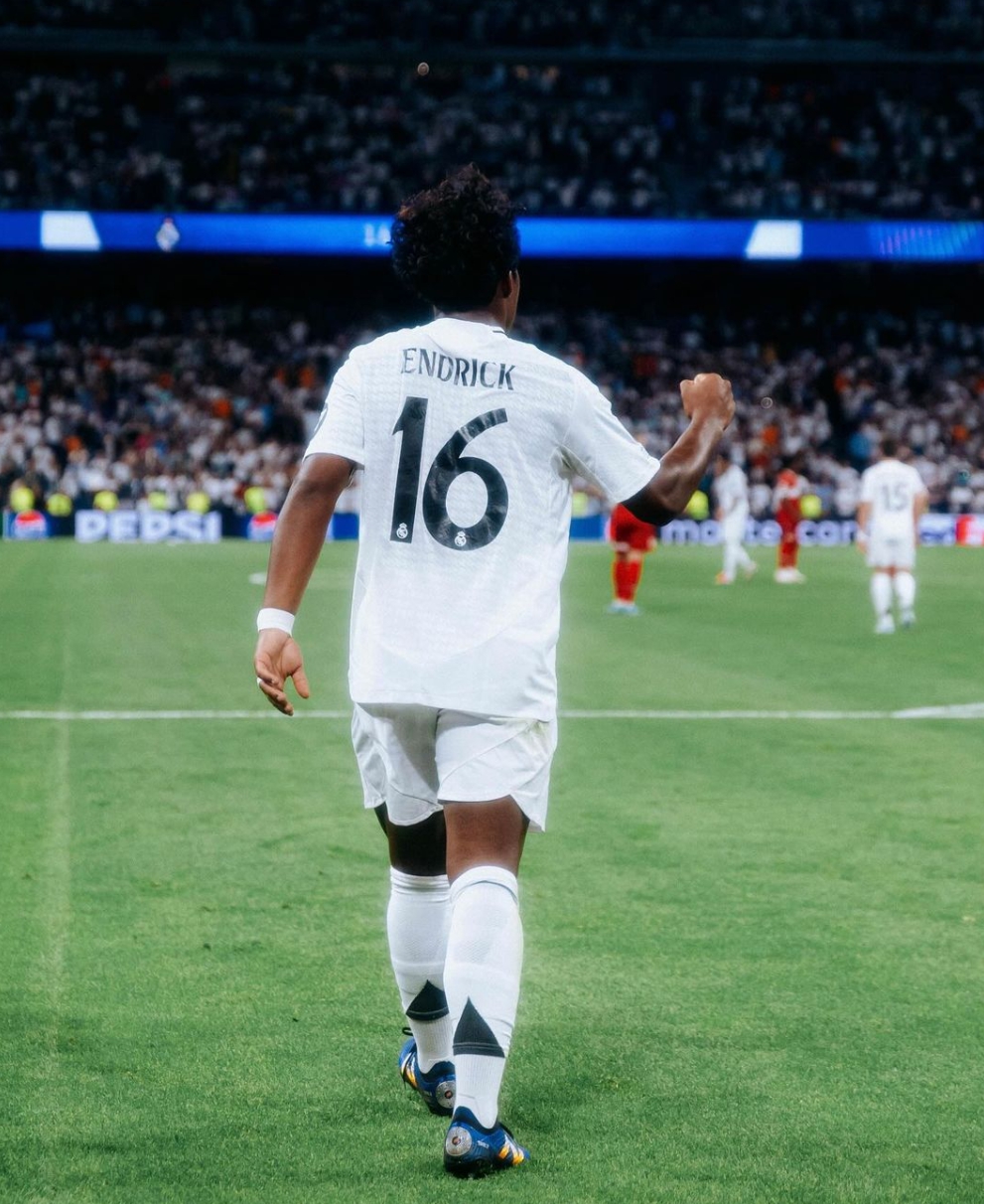 레알 슈투트가르트 엔드릭 골