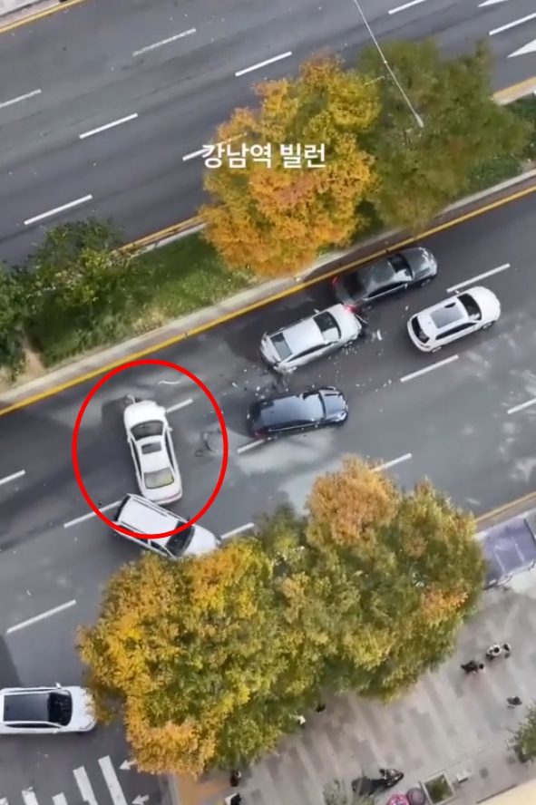 강남역 교통 사고