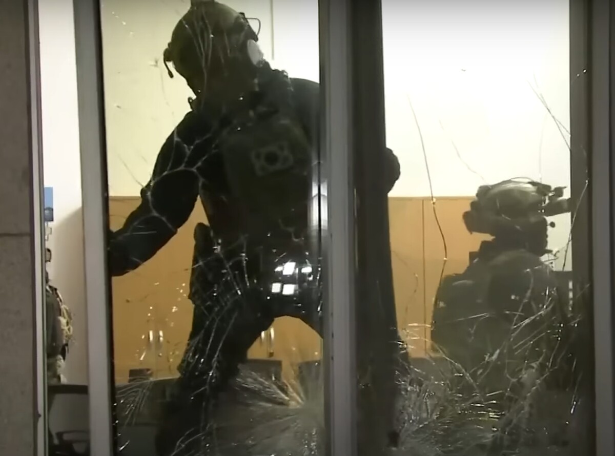 국회 진입 계엄군