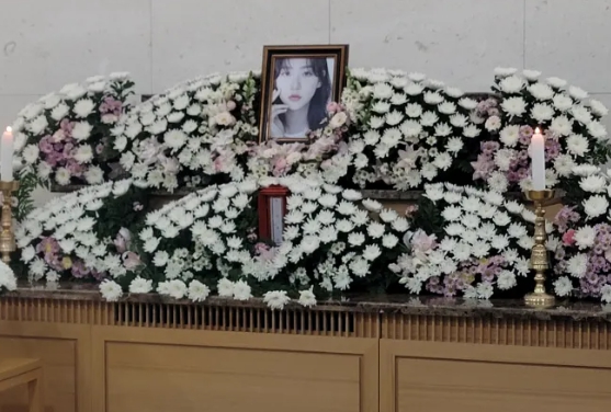 김새론 영정 사진