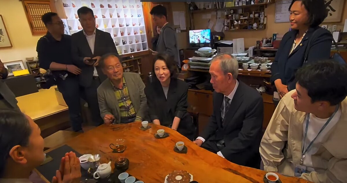 김장하 선생 만난 안귀령 대변인