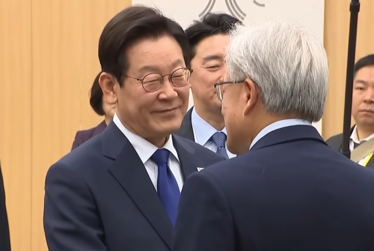 젠슨 황 이재명